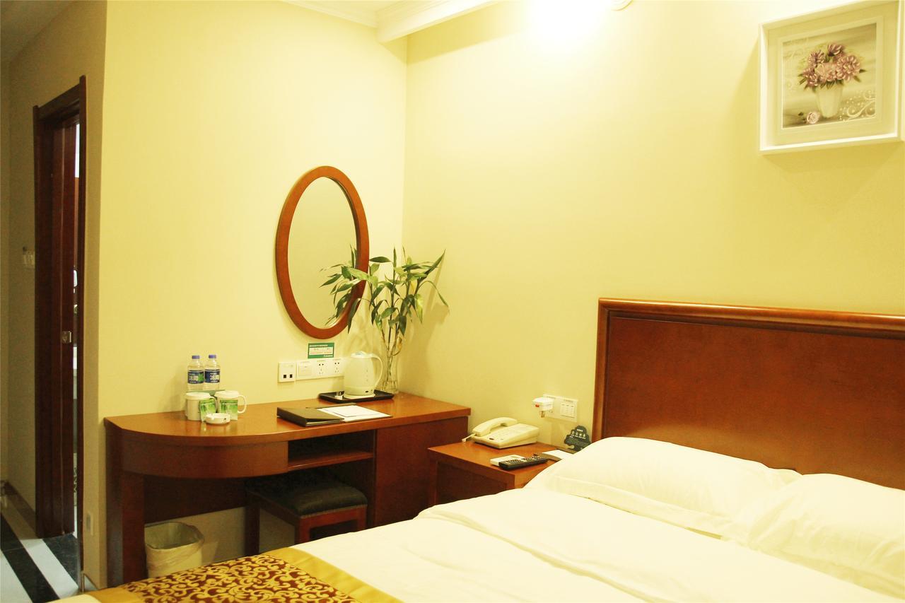 Greentree Inn Jiangsu Wuxi Jiangyin Zhouzhuang Shiji Avenue Business Hotel Exteriör bild