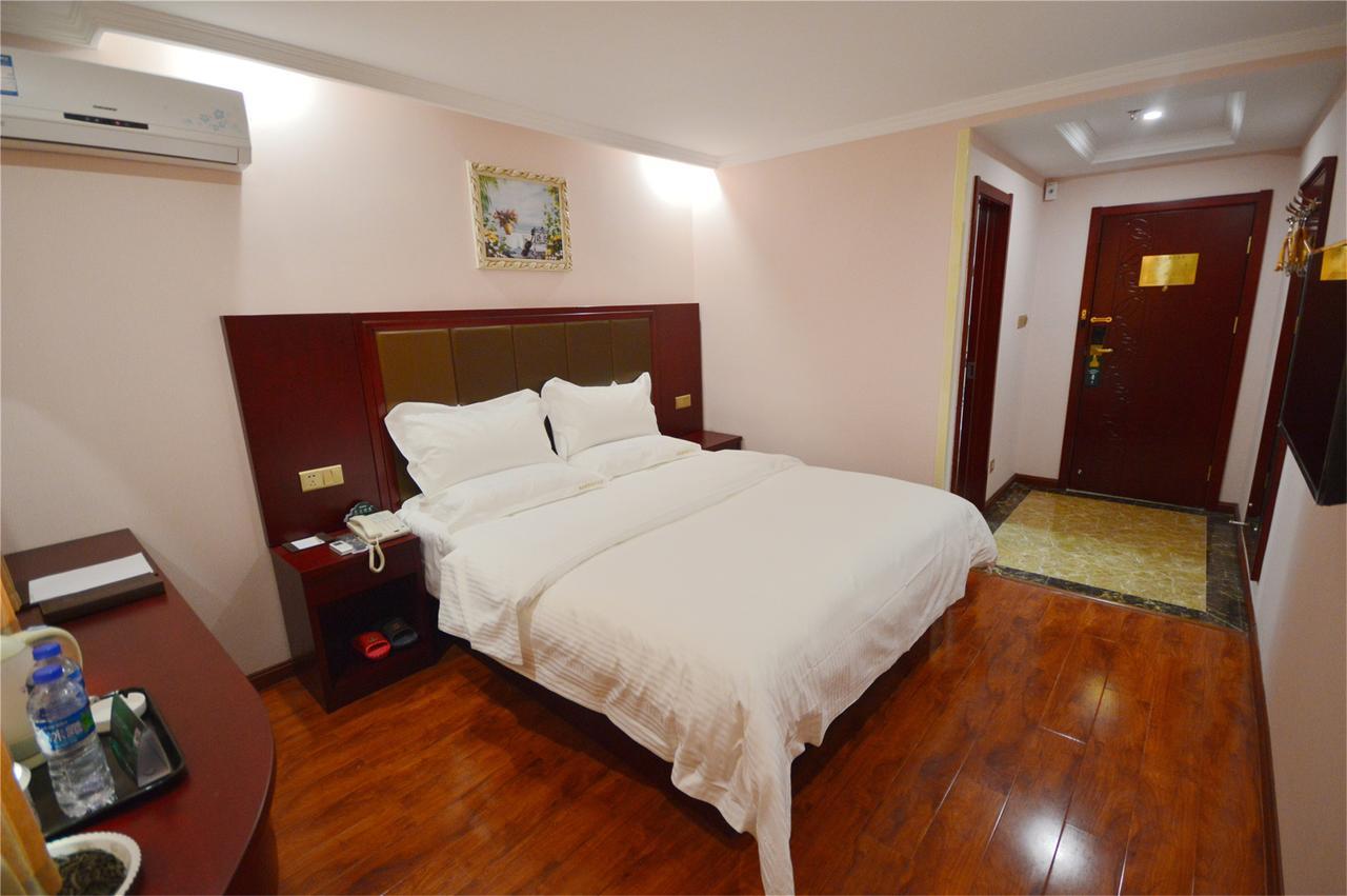Greentree Inn Jiangsu Wuxi Jiangyin Zhouzhuang Shiji Avenue Business Hotel Exteriör bild